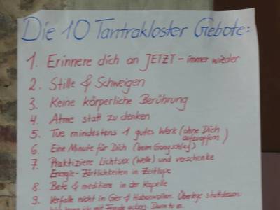 Die 10 Tantraklosterregeln am Klostertag