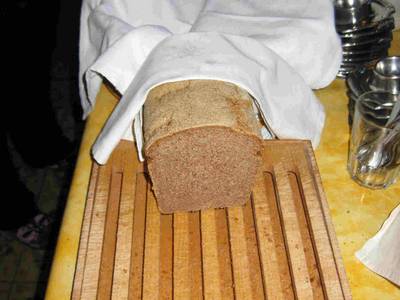 Täglich frisch gebackenes Brot, auch zum Mitnehmen nach Hause